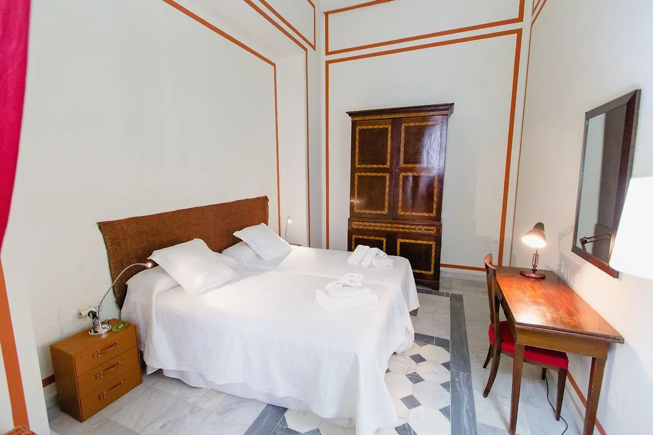 Apartamentos La Botanica, Cádiz